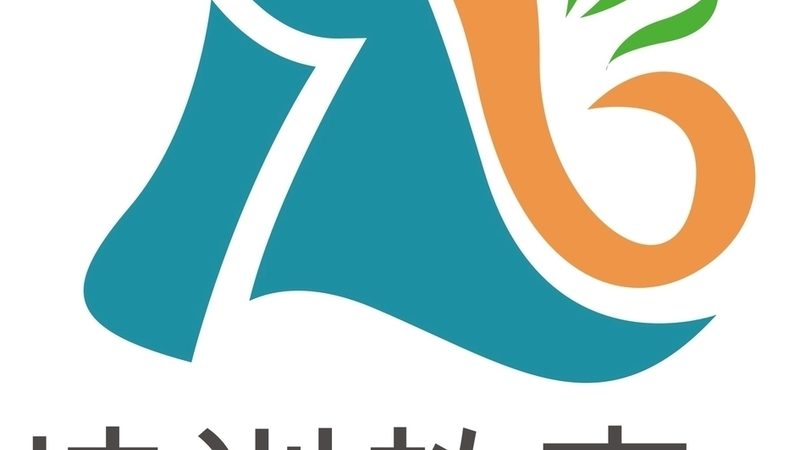 瑜伽教练培训课程通常包括以下几个方面：