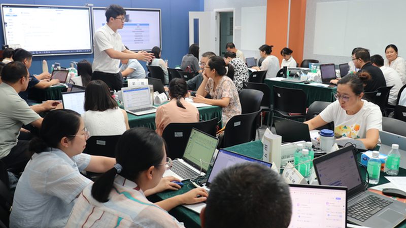 心理咨询师培训教材版本解析：如何选择适合自己的教材